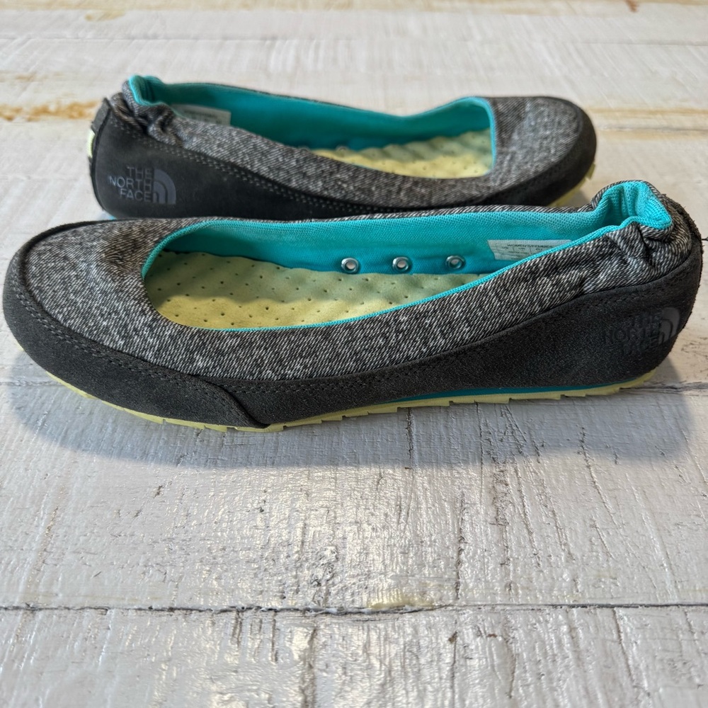 The North Face Base Camp Ballet Luxe size 7 Brown‎ Teal Textile Flats